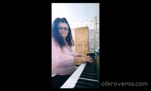 Мъничка Калинка синя посиняла шаферка станала