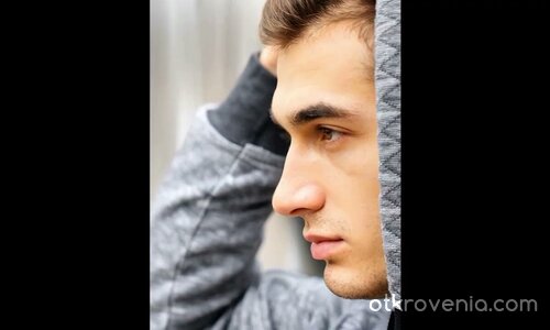 Защото самотата е червена