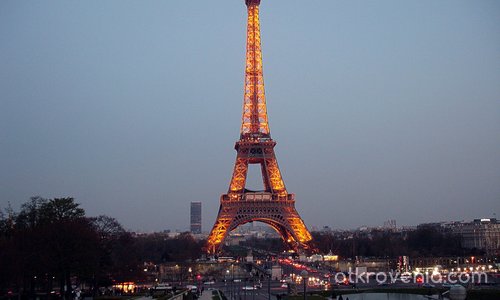 Една нощ в Париж