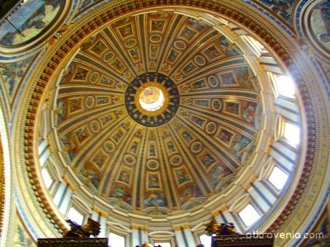 Куполът на катедралата Св. Петър - Ватикана