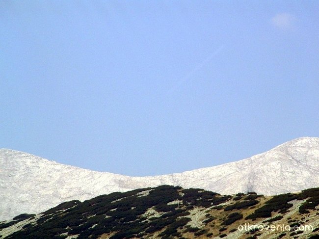 Мраморното "Конче" -Пирин, съвсем отблизо, макар и заснето от далечен връх Синаница!
