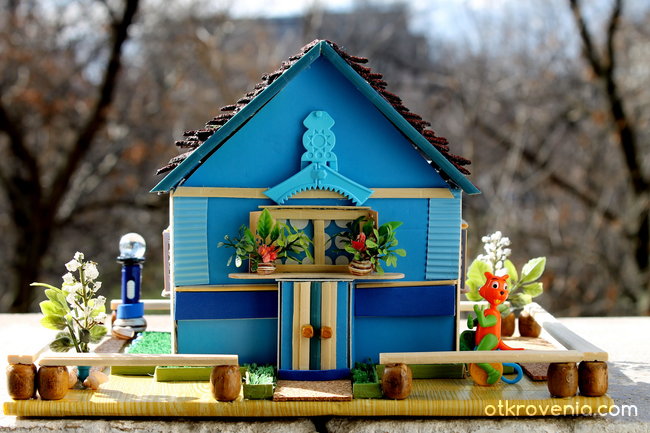 Синята къща - уникални ръчно изработени декоративни къщи
