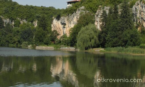 В парк 'Кайлъка' - отражение