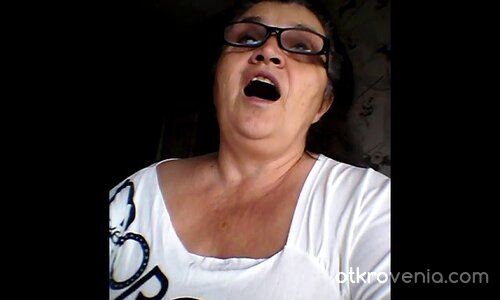 Заблеяло ми е агънце