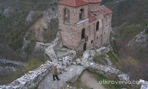 Крепостта в Асеновград