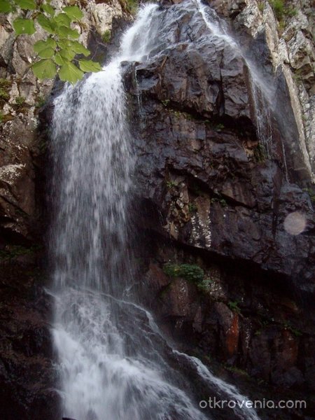 Боянският водопад