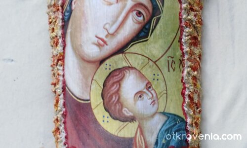 Икона на Света Богородица