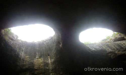 Пещера "Проходна"-Очите