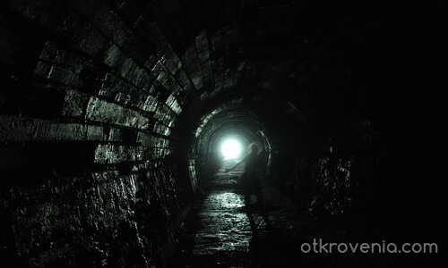The Tunnel of Madness and Liberty