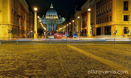 към Ватикана през нощта