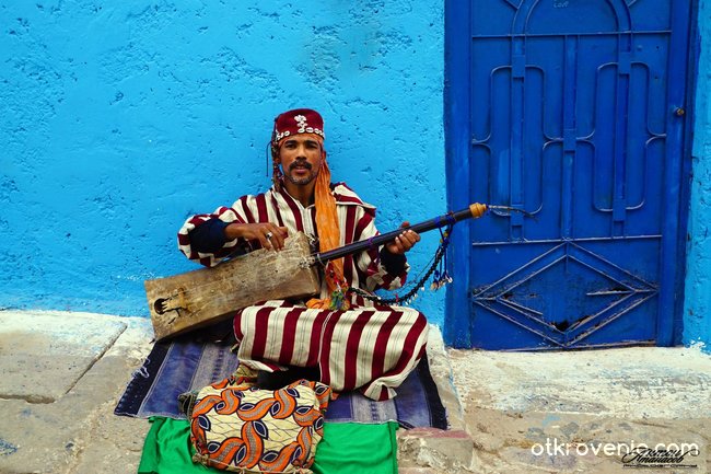 Уличен музикант в Рабат