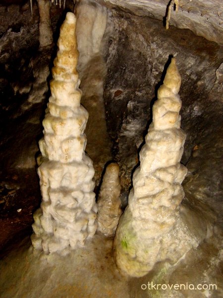 towers in Yagodina cave