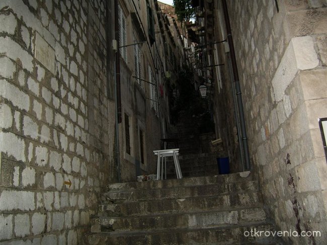 Улица (!) в Дубровник