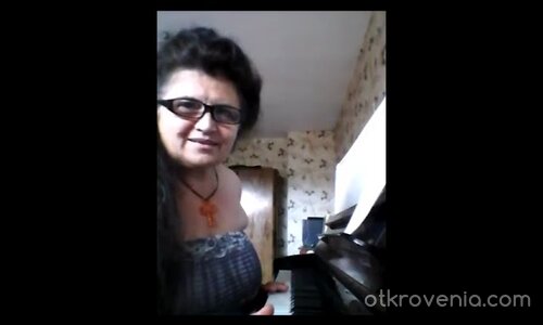 Днес птица съм и ще летя, приятел ми е песента