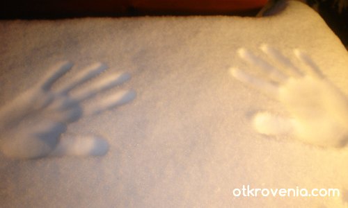 Ръчички върху снежеца