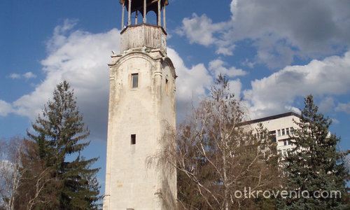 Часовниковата кула