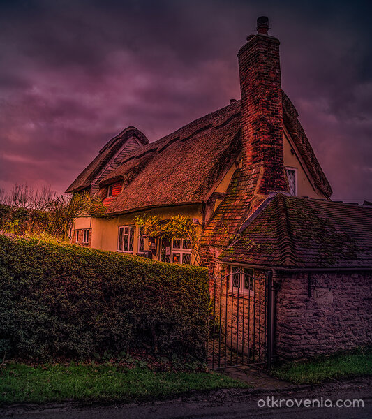Къщичка от селцето Hever, UK