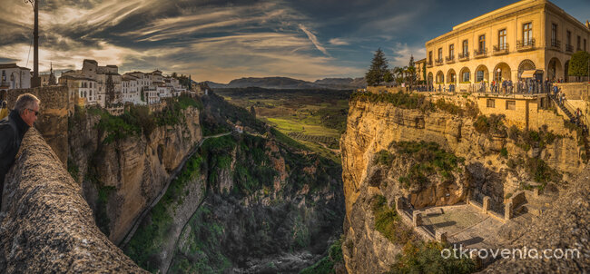 Ronda - поглед от Puente Nuevo