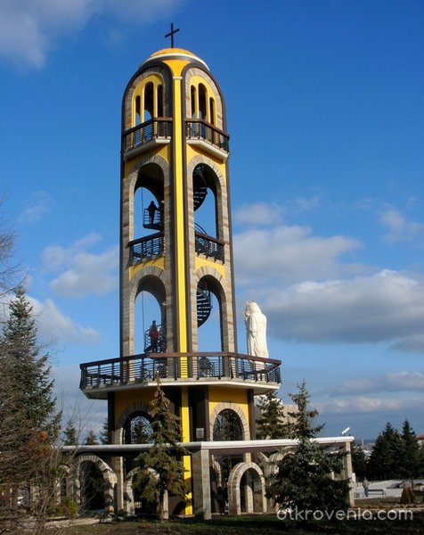 Новата камбанария в Хасково