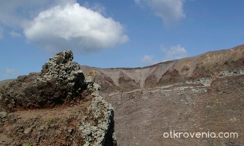 Част от кратера при вулкана Везувий!