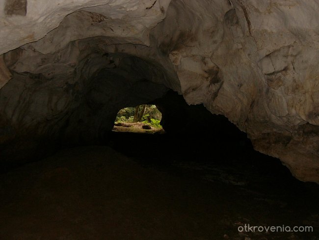 Изходът на пещерата
