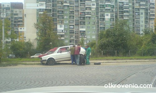 Сговорна дружина - кола повдига