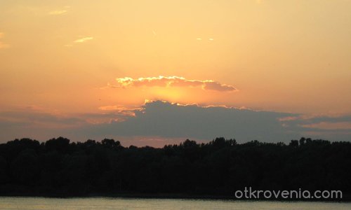 Залез над Дунава