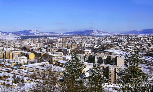 Градът и зимата