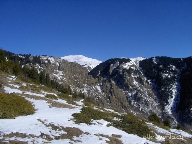 Планината през зимата